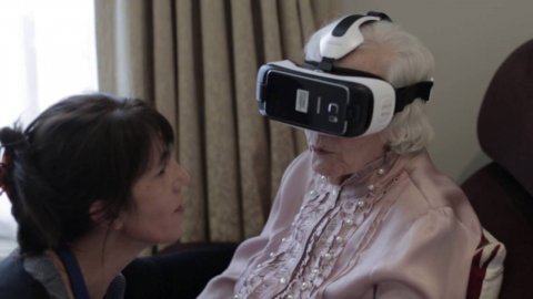 3 Reasons Virtual Reality Improves Aged Care